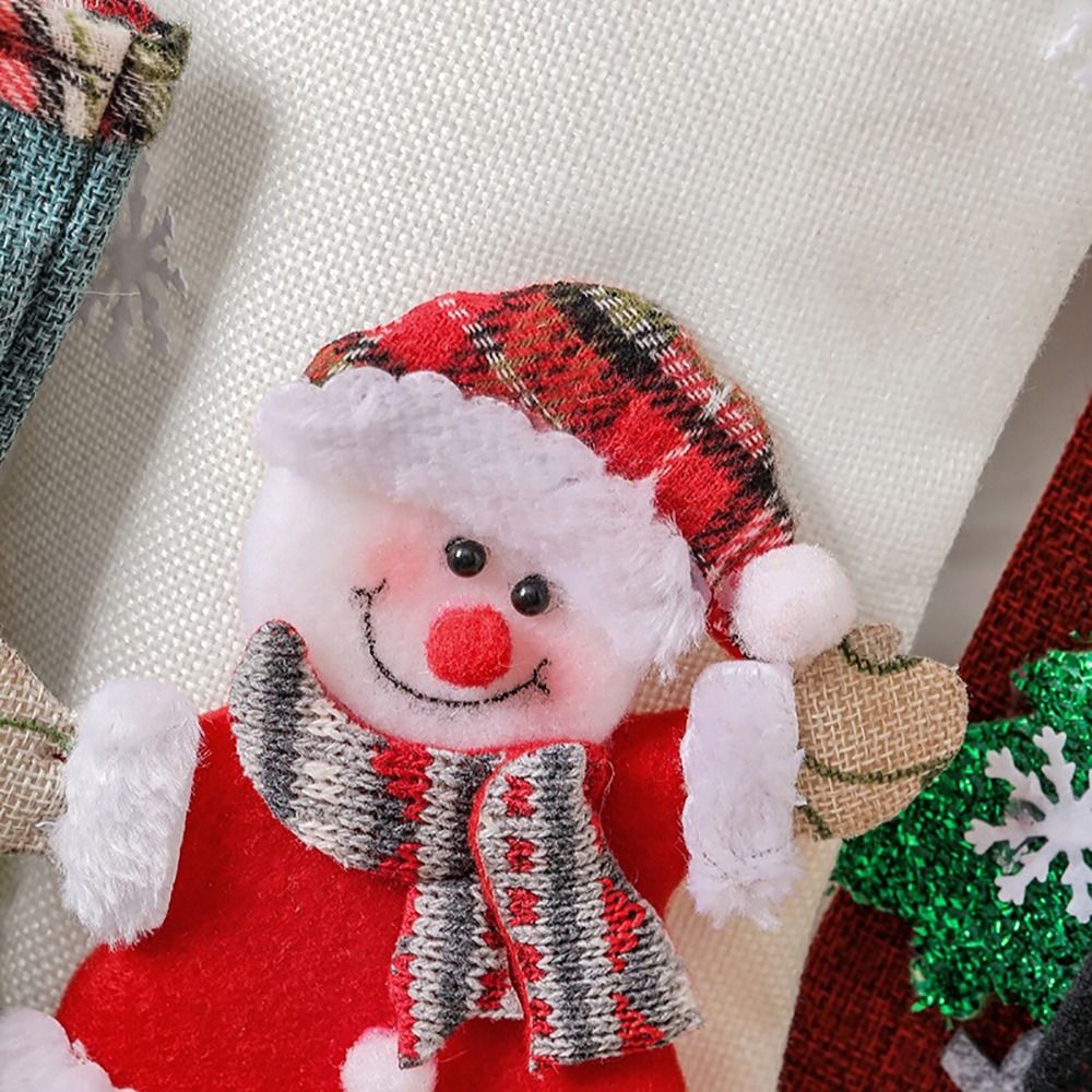 ถุงเท้าคริสต์มาสหลากสีลายการ์ต - Christmas Stocking Hanging บทวิจารณ์และราคา