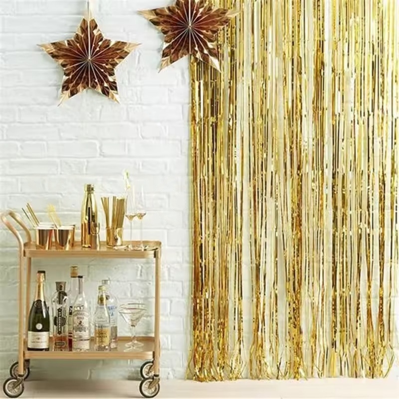 ฉากหลังงานปาร์ตี้แบบกลิตเตอร์  - Tinsel Garland Decoration บทวิจารณ์และราคา